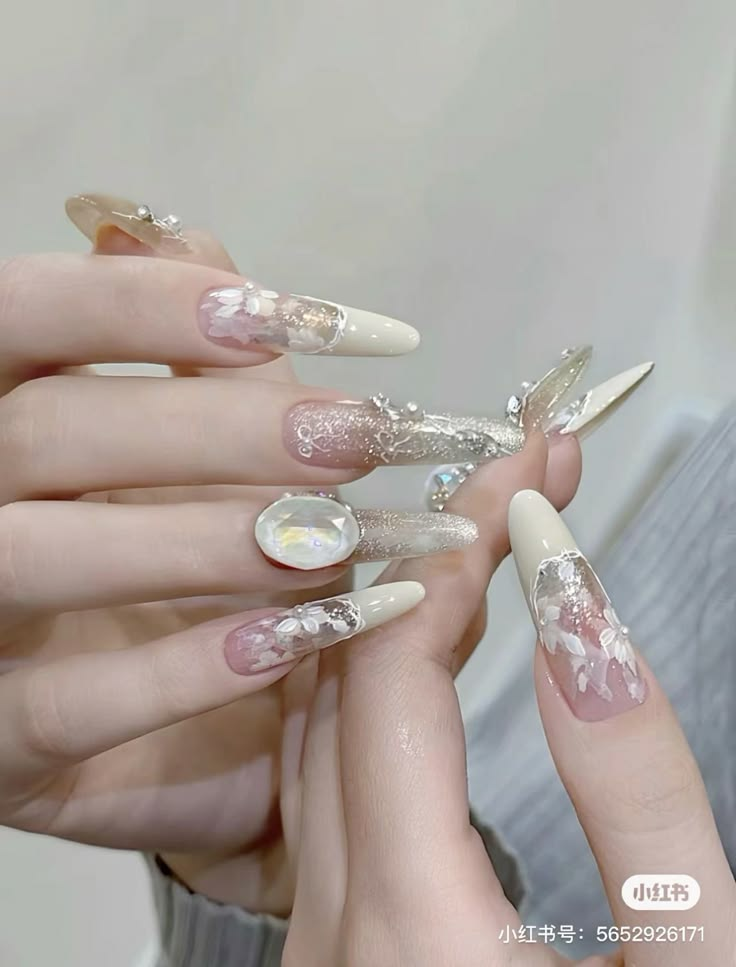 mẫu nail cô dâu sang chảnh