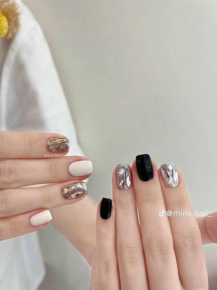 mẫu nail đen trắng