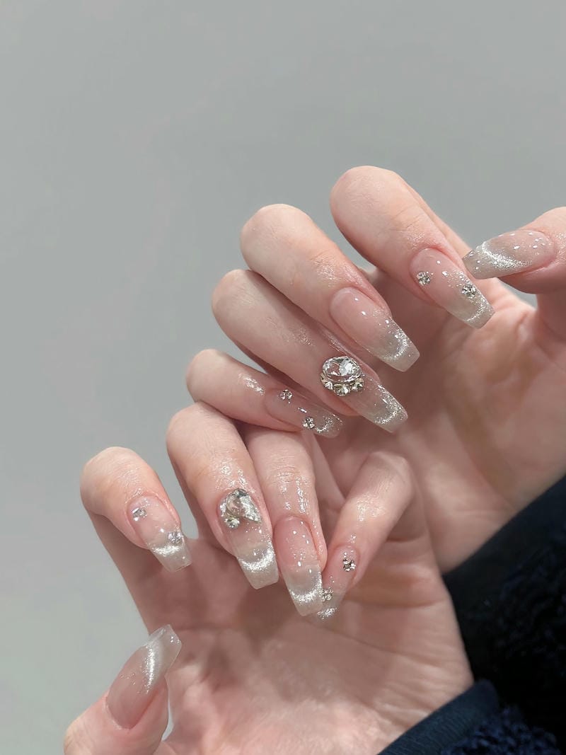 mẫu nail mắt mèo kim cương đẹp