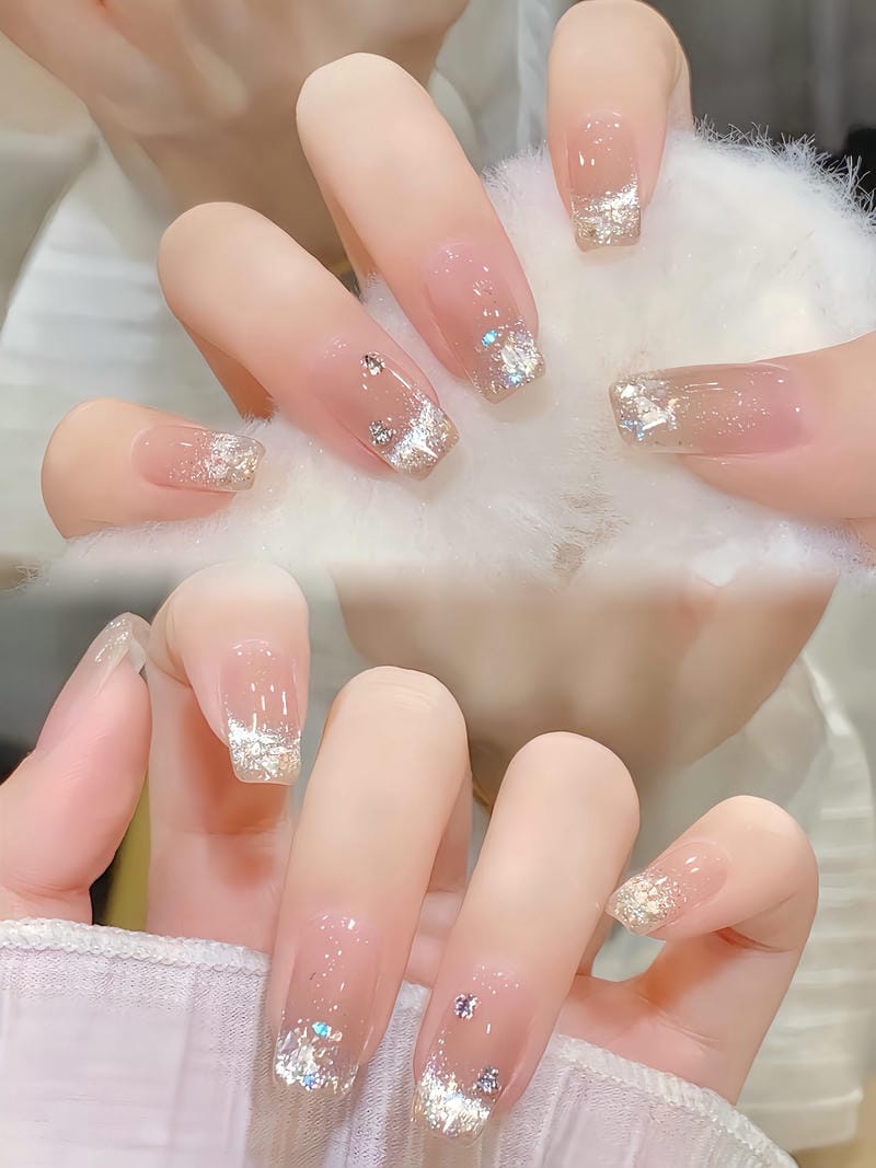 mẫu nail mắt mèo trắng đẹp