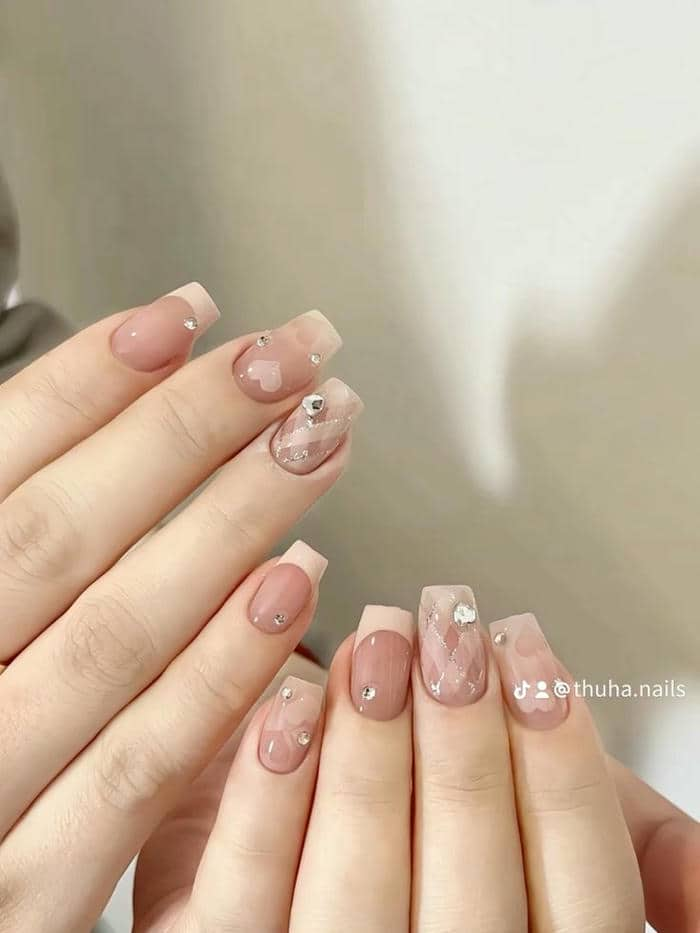 mẫu nail ngắn xinh