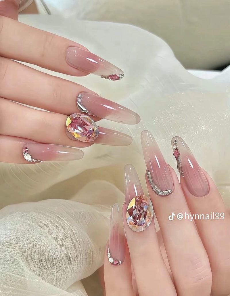 nail cô dâu màu thạch đính đá đẹp