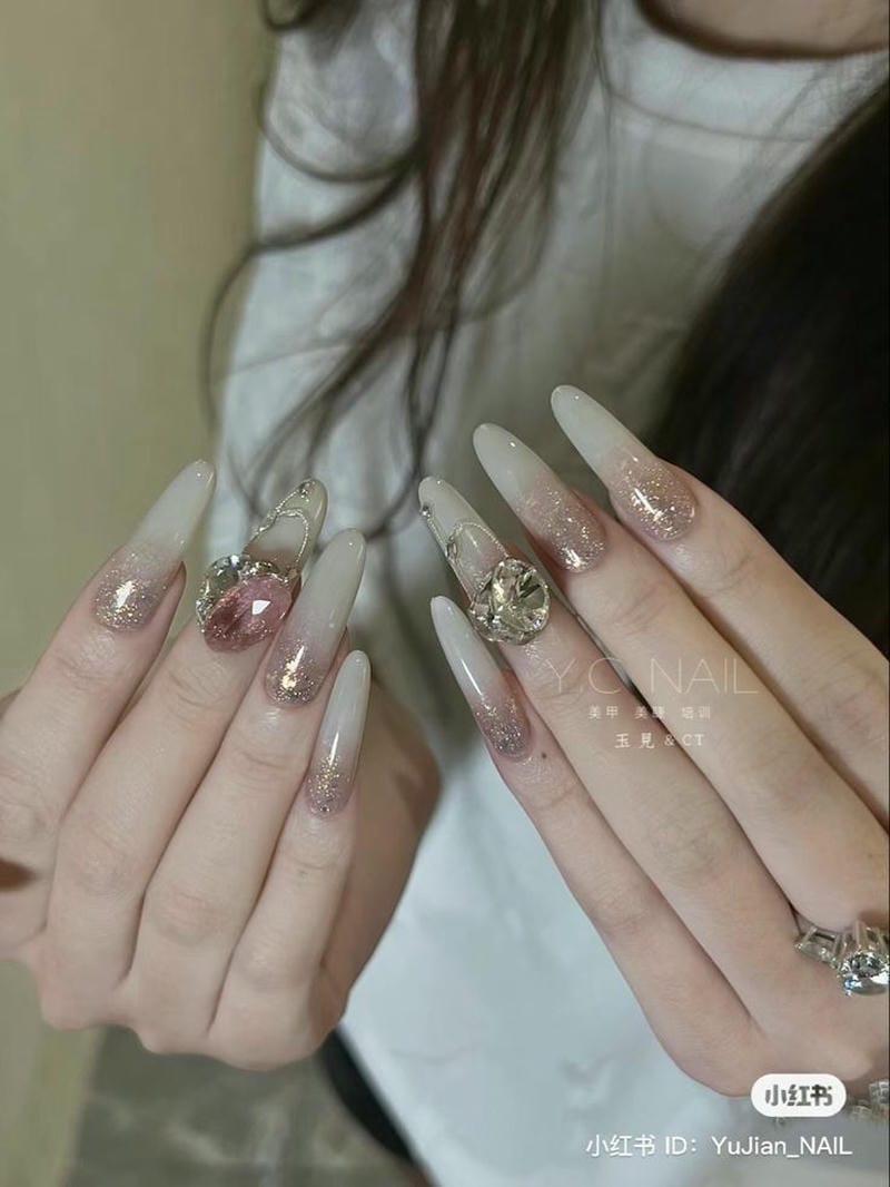 nail cô dâu trắng gương đẹp