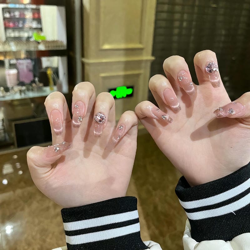 nail mắt mèo hồng đính đá