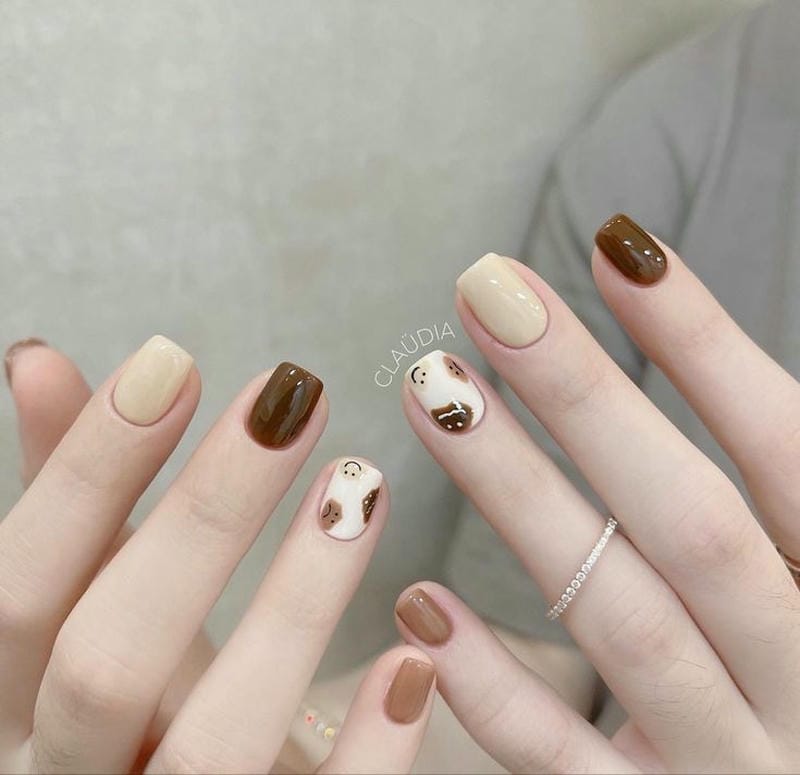 nail nâu trắng