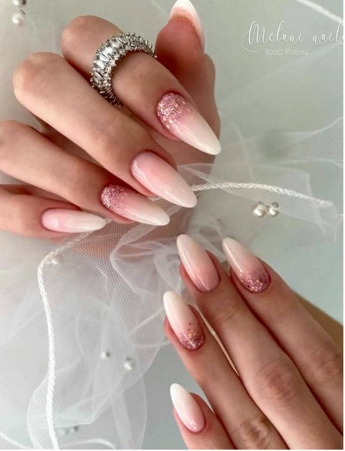 nail ombre trắng