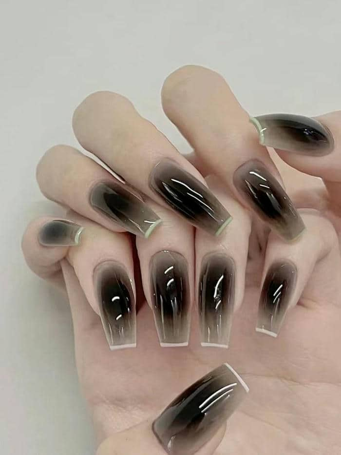 nail tay đen