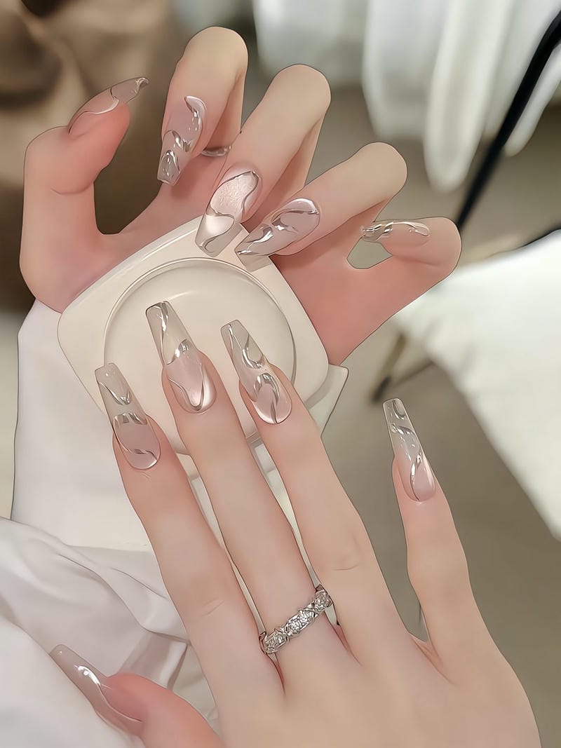 nail tết desgin đơn giản