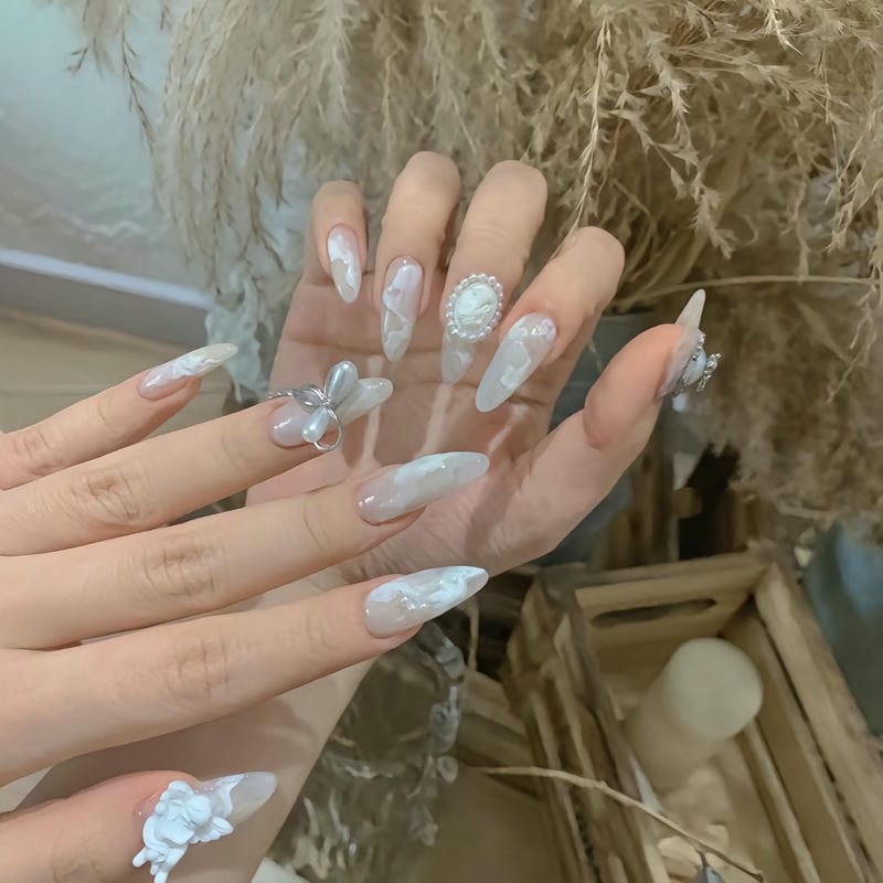 nail tết trắng thạch