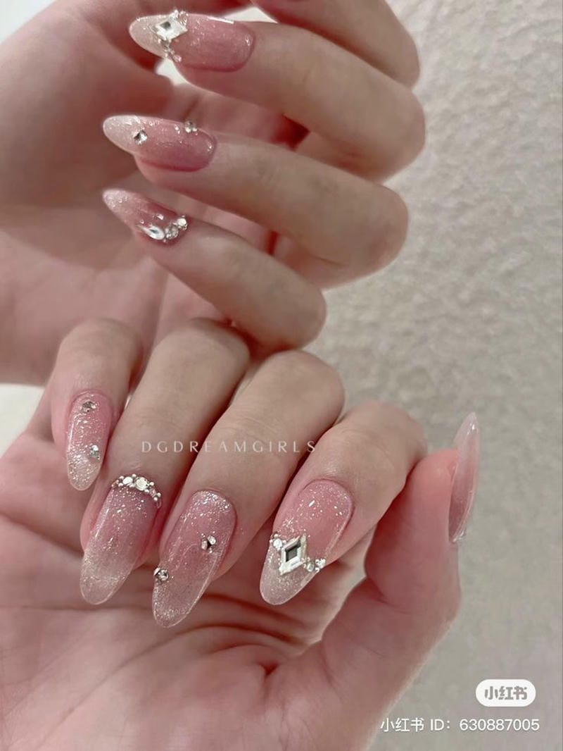 nail thạch mắt mèo kim cương hồng