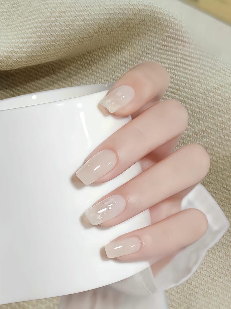 nail trắng xà cừ